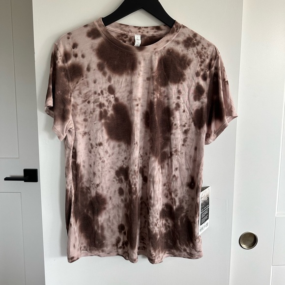 lululemon athletica Tops - NWT Lululemon All Yours Tee Size 6